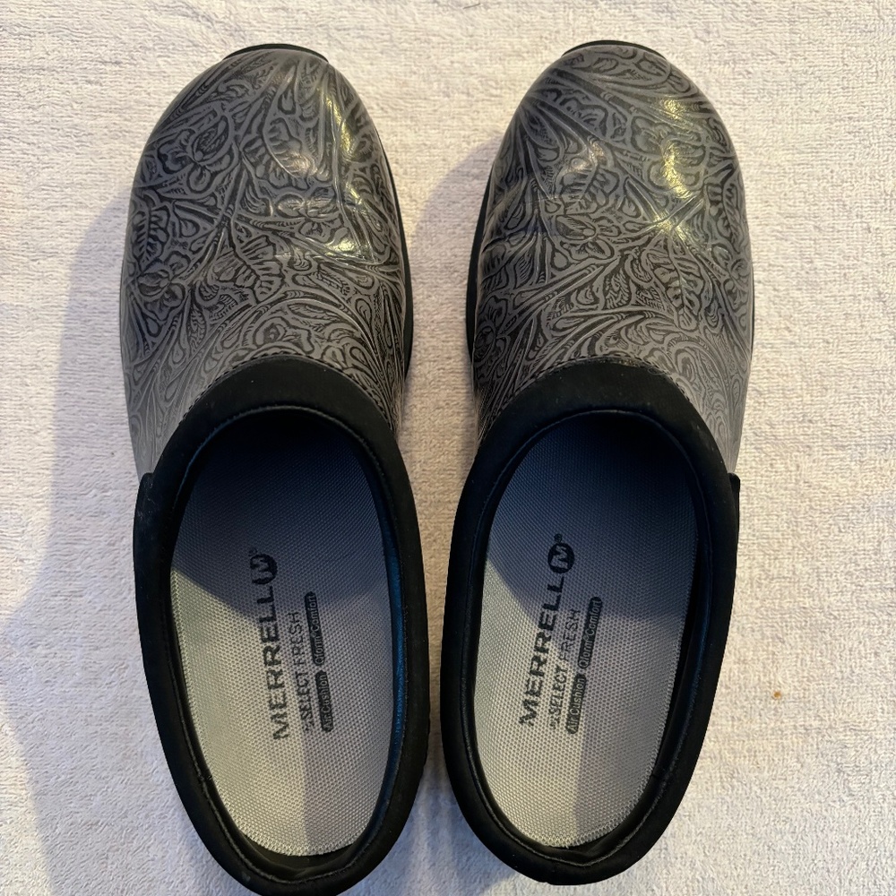 Merrell slip-ons